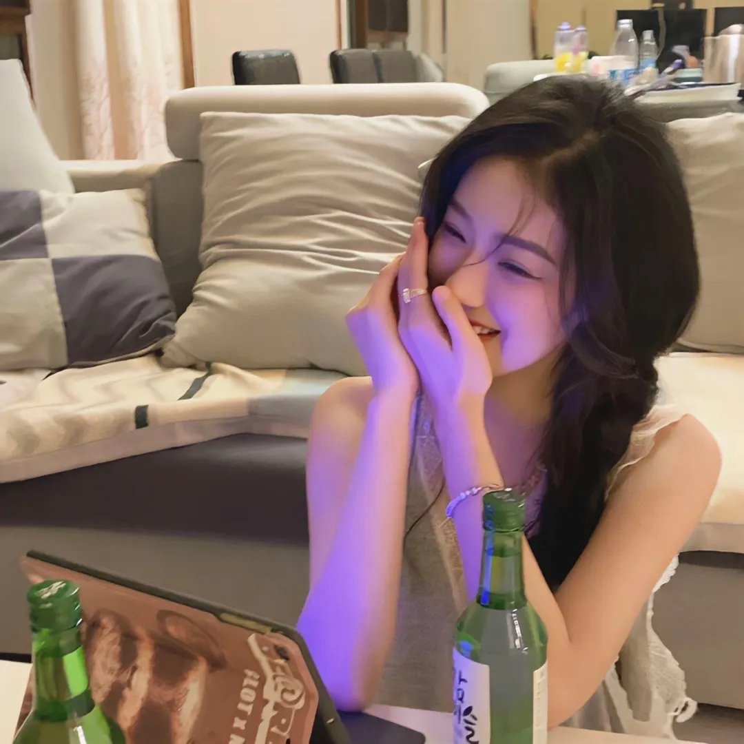 美女来了